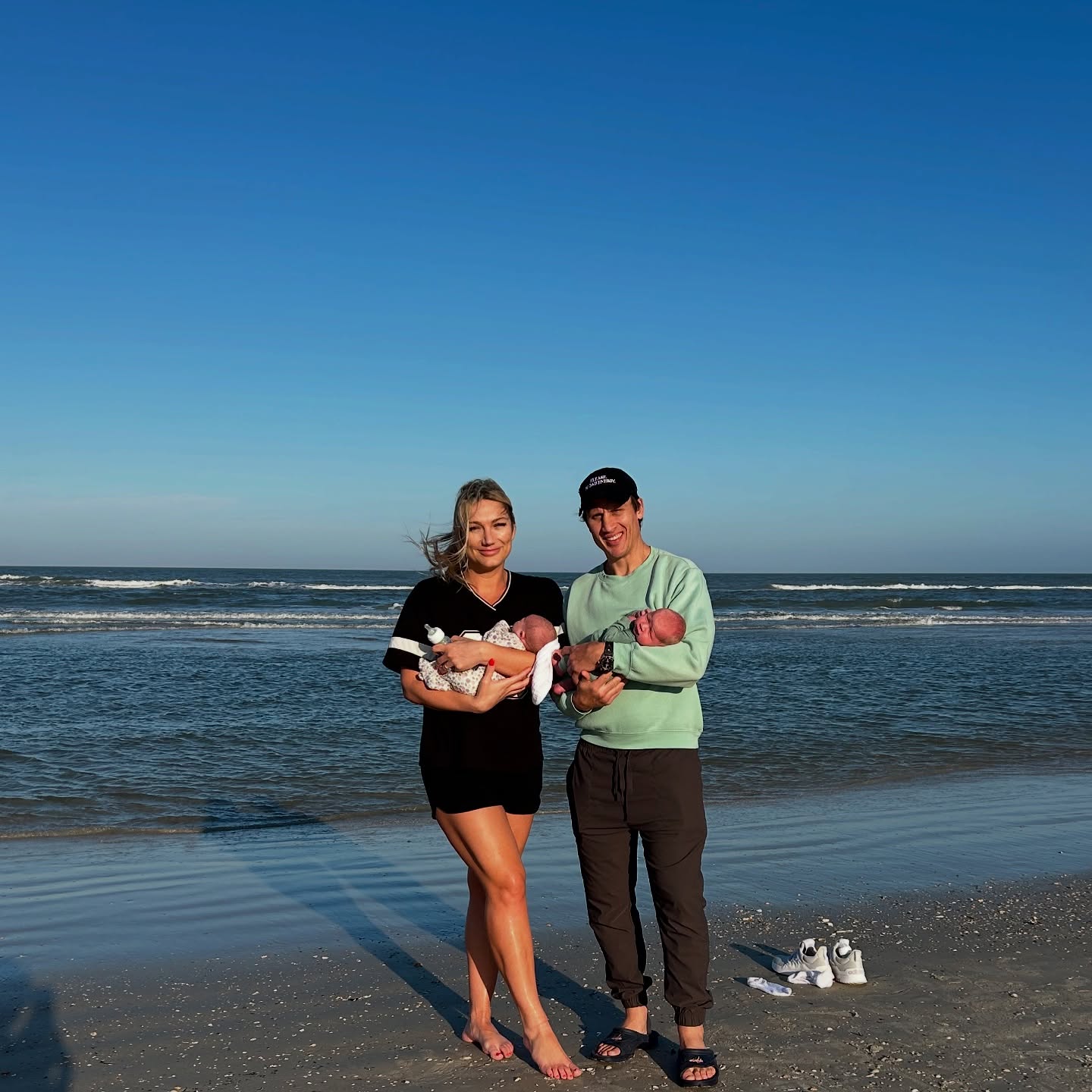 Inside Brooke Hogan's Life Out of the Spotlight With Husband and Twins ...