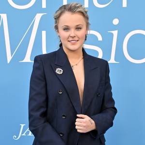 JoJo Siwa Confirms Her Preferred Sexuality Label Amid Romance With Chris Hughes