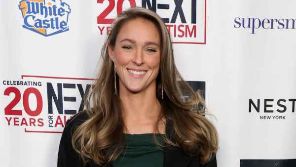 Kylie Kelce Gets Honest About How Much She's Weighed During Pregnancy