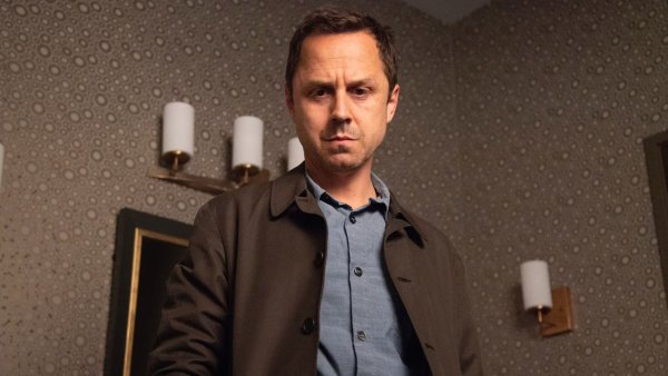 Giovanni Ribisi in Sneaky Pete