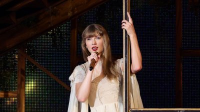 Taylor-Swift-GettyImages-2162457049