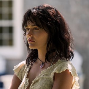 Emily-Alyn-Lind-We-Were-Liars-Excl