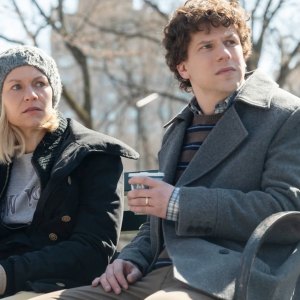 Claire Danes and Jesse Eisenberg in Fleishman Is in Trouble