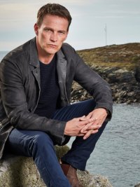 Stephen Moyer in Safe House