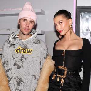 GettyImages-1456610670Justin-Bieber-Insists-Hes-Not-Walking-Away-as-He-Sings-About-Relationship-Struggles.jpg
