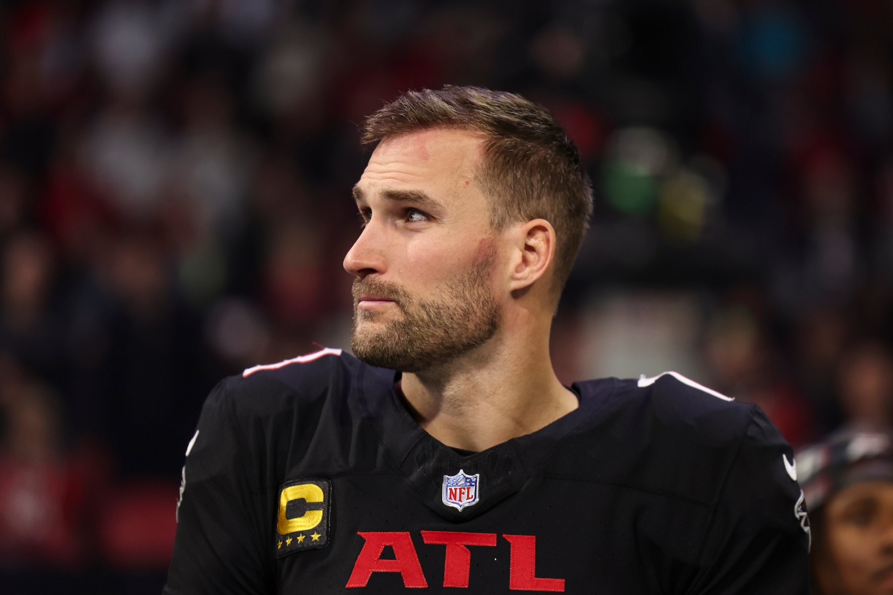 NFL's Kirk Cousins Brings Photo of Himself to Great Clips for Haircut