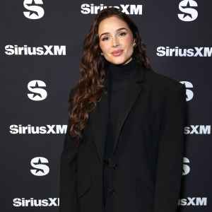 GettyImages-2198048817-Olivia-Culpo-Hospital-Bag
