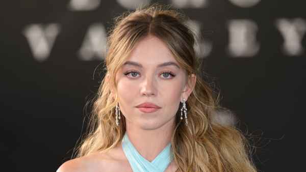 GettyImages-2219551640 Sydney Sweeney Unrecognizable in New Photo as Boxer Christy Martin