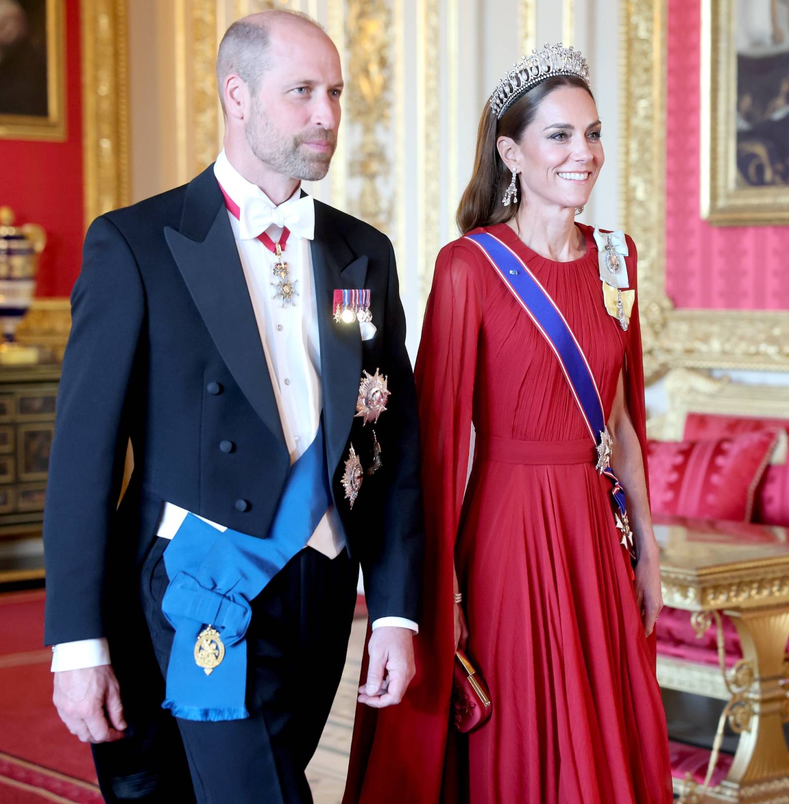 Kate Middleton Gets a Cheeky Wink From Emmanuel Macron at Banquet | Us ...