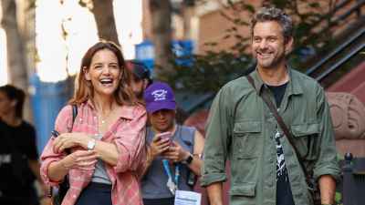 GettyImages 2225467689 Katie Holmes and Joshua Jackson Reunite for Happy Hours