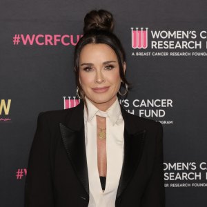 BEVERLY HILLS, CALIFORNIA - APRIL 10: Kyle Richards arrives at "An Unforgettable Evening" Benefiting The Woman's Cancer Research Fund at Beverly Wilshire, A Four Seasons Hotel on April 10, 2024 in Beverly Hills, California. (Photo by Kevin Winter/FilmMagic)