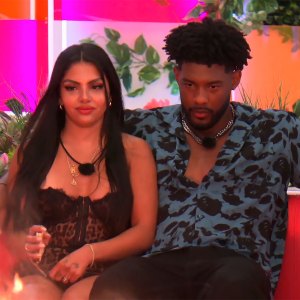 Love Island Fans Think Chris Wants to Leave After Miserable Huda Reaction