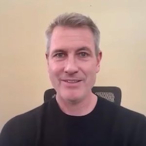 Who Is Andy Byron CEO at Coldplay Concert 007