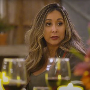 Jersey Shore Sneak Peek Nicole Snooki Polizzi Reflects on Emotional Chat With Her Birth Mom