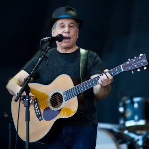 Paul Simon Had Surgery After Canceling Shows Over 'Chronic and Intense' Pain