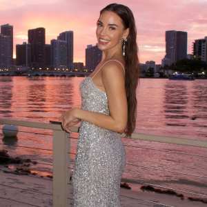 Christa-Belle-805472