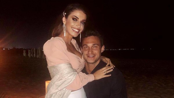 Danilo Gallinari s Pregnant Wife Joined Bad Bunny Onstage During Recovery From Shark Attack image 1085487