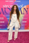 GETTYIMAGES-14898989463-CIARA-SHows-off-Marcs-Ar-Pen-Pen-I-4-People.JPG