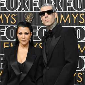 GettyImages-1928394120 kourtney kardashian wears her husbands clothes