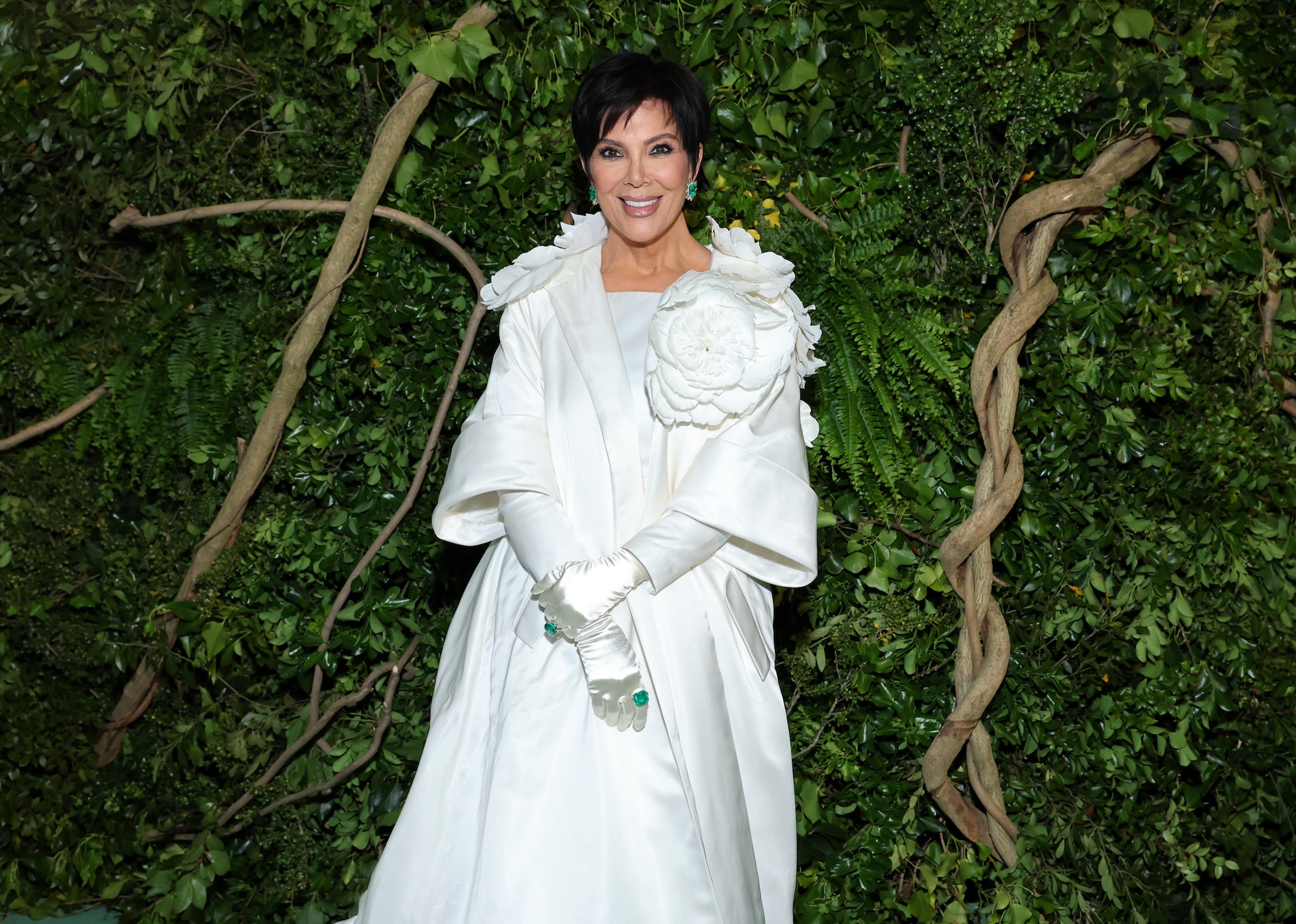 Fans Call Out Kris Jenner For Having 6 Toes in Alleged Photoshop Fail: ‘Am I Trippin?’