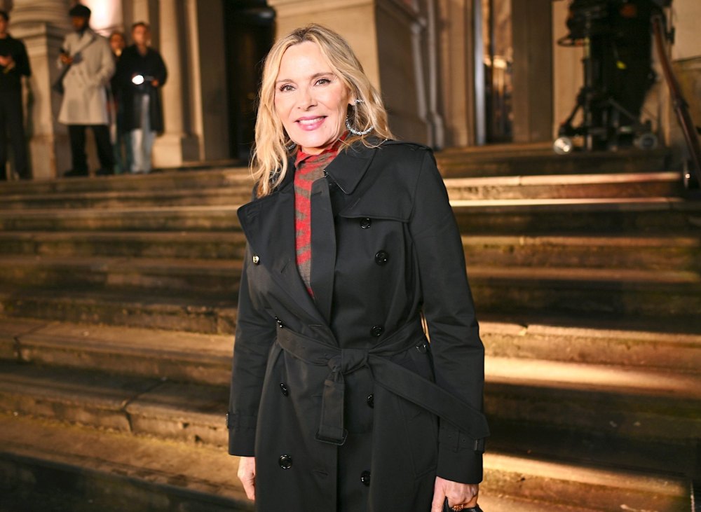 Kim Cattrall 'Likes' Comment Claiming She Carried Sex and the City | Us ...