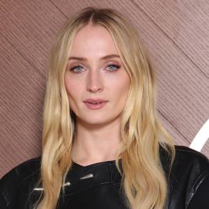Sophie Turner Advises New 'Harry Potter' Actors to Stay Off Social Media
