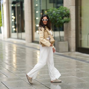 loose pants