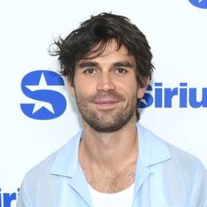 GettyImages-2229944779-KJ-Apa-Says-Becoming-a-Dad-Forced-Him-to-Get-Sober.jpg