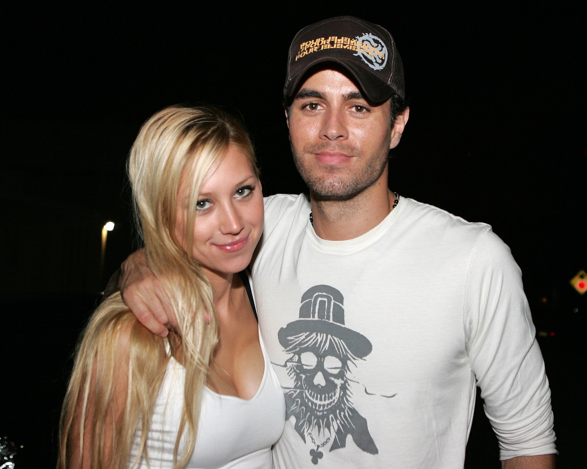 GettyImages-71220064 Anna Kournikova and Enrique Iglesias Expecting Their 4th Child.jpg