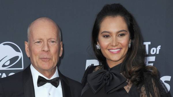 GettyImages-999238244 Emma Heming Willis Says Bruce Willis' 'Brain Is Failing Him' Amid Dementia