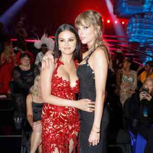 GettyImages1677136278 Taylor Swift Tweet to Selena Gomez About Love Resurfaces Amid Engagement