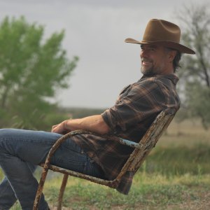 Josh-Duhamel-RC_109_240607_AK_02264_RC