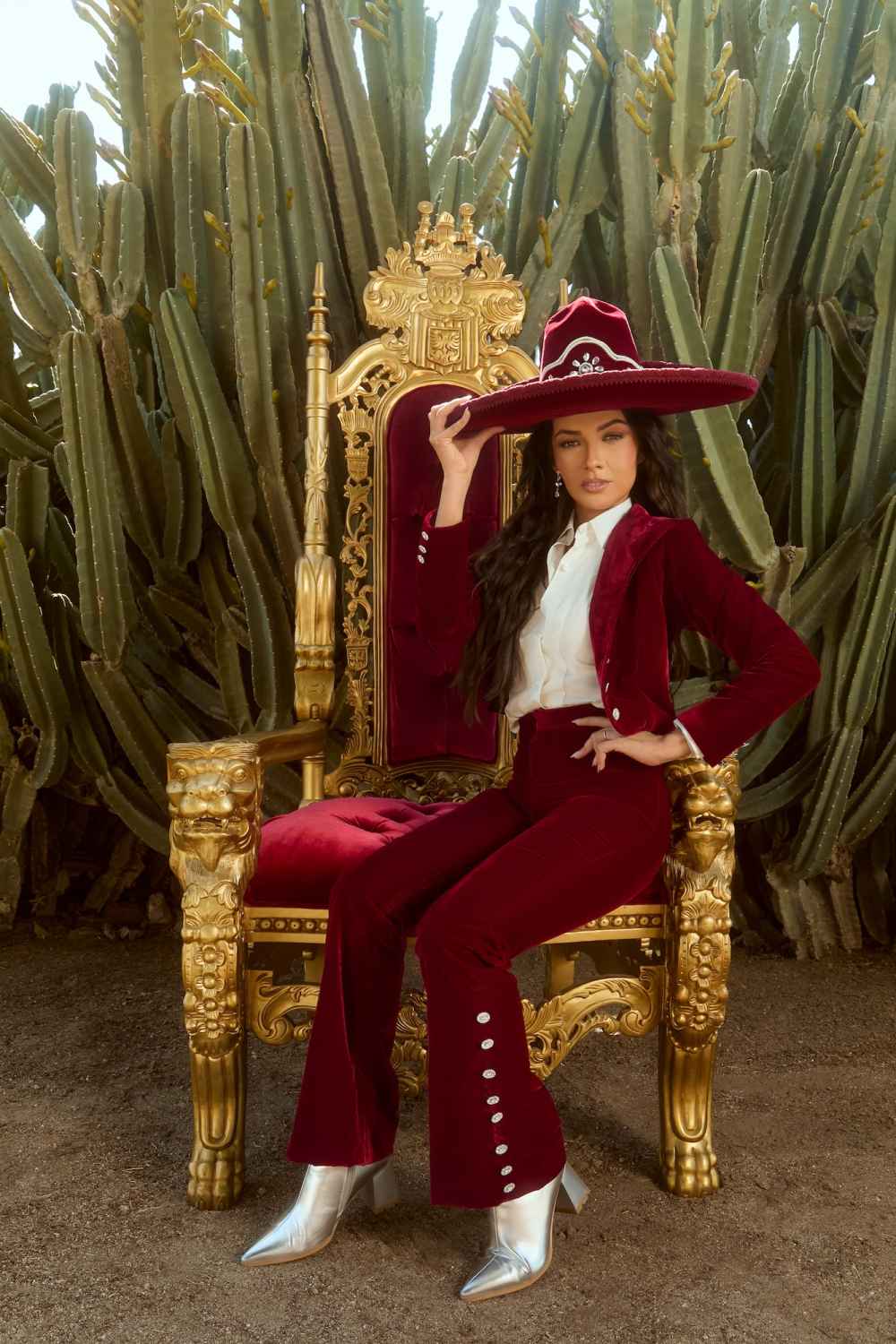 Lupita Infante presenta su nuevo disco "La Corona es M&iacute;a"