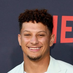 Patrick Mahomes New Heights Podcast React to Travis Kelce and Taylor Swift s Engagement 1535338388
