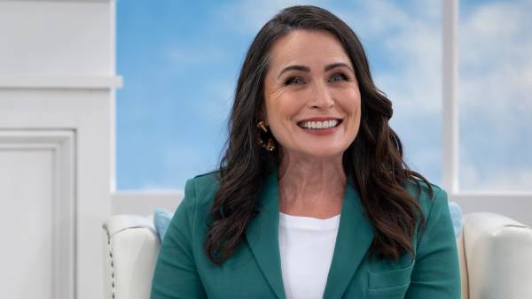 Rena-Sofer-173910_0511