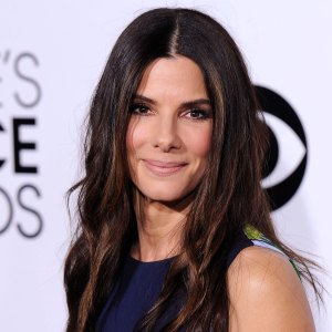 LOS ANGELES, CA - JANUARY 08: Actress Sandra Bullock arrives at The 40th Annual People's Choice Awards at Nokia Theatre L.A. Live on January 8, 2014 in Los Angeles, California. (Photo by C Flanigan/FilmMagic)