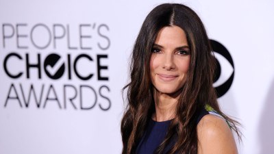 LOS ANGELES, CA - JANUARY 08: Actress Sandra Bullock arrives at The 40th Annual People's Choice Awards at Nokia Theatre L.A. Live on January 8, 2014 in Los Angeles, California. (Photo by C Flanigan/FilmMagic)