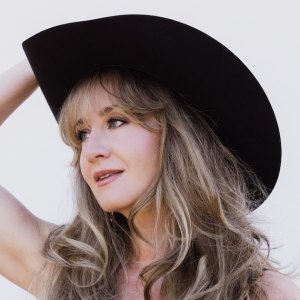 Why Margo Price Went Country Again Margo_Price_by_Yana_Yatsuk