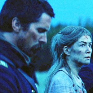 Christian Bale and Rosamund Pike in Hostiles