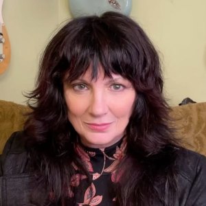 Meredith Brooks Released Bitch 28 Years Ago and She Still Doesnt Feel Ashamed