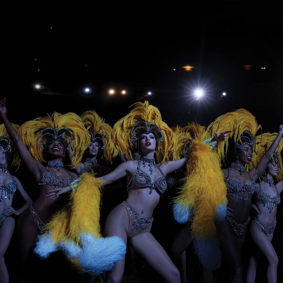 Taylor Swift Goes Nearly Naked in Bedazzled Lingerie for ‘Baby, That’s Show Business’ Vinyl Cover