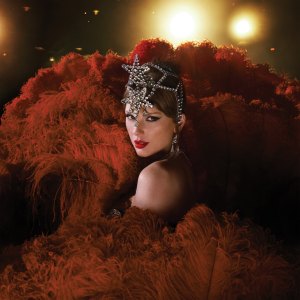 Taylor Swift Embodies Star Power While Adorned in Jewels for Latest 'Life of a Showgirl' Vinyl Cover