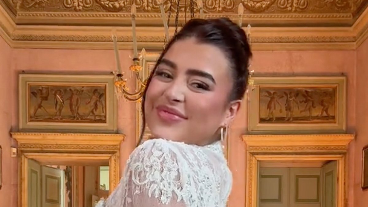 Dance Moms' Kalani Hilliker Reveals Stunning Wedding Dress | Us Weekly Dance Moms' Kalani Hilliker Reveals Stunning Wedding Dress | Us Weekly