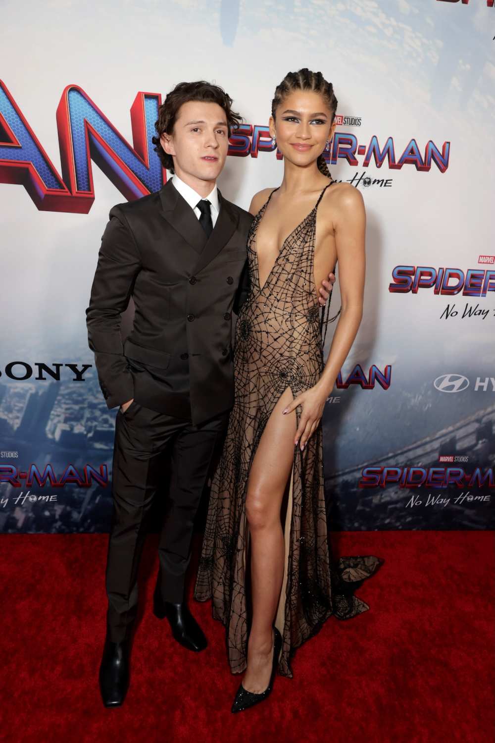 Zendaya, Tom Holland spotted hand in hand in Mumbai