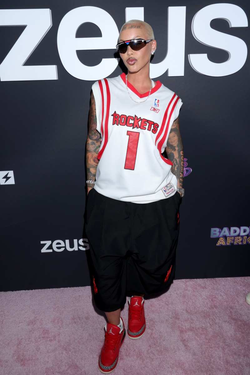 Amber Rose Says OnlyFans Is Safer Than Strip Clubs Us Weekly