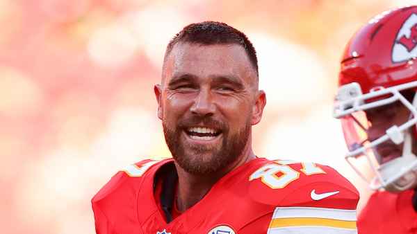 GettyImages-2231997364 Travis Kelce Chiefs Bears Preseason 2025