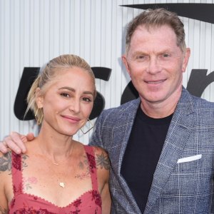 GettyImages-2233749367 Bobby Flay Packs on PDA With Brooke Williamson at US Open, Fans React