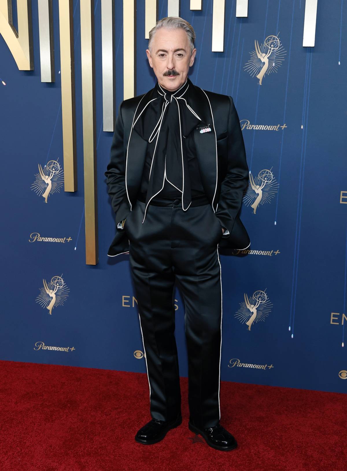 Alan Cumming Thanks The Traitors Cast After 2025 Emmys Win | Us Weekly