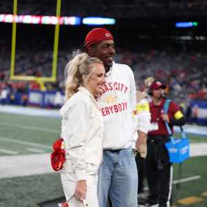 GettyImages-2236639463 brittany mahomes poses with father in law