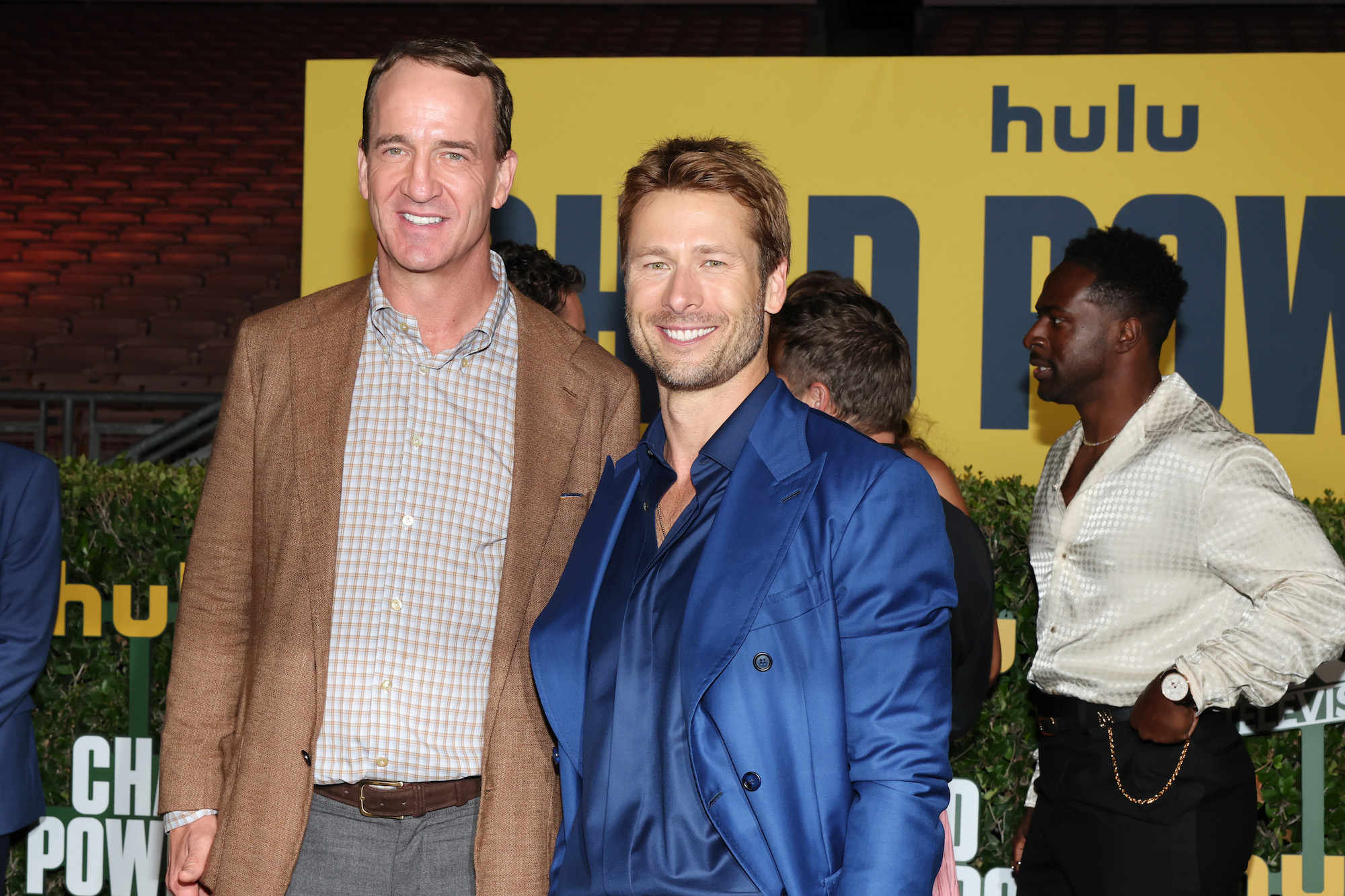 GettyImages-2237451078 Peyton Manning Glen Powell 2025